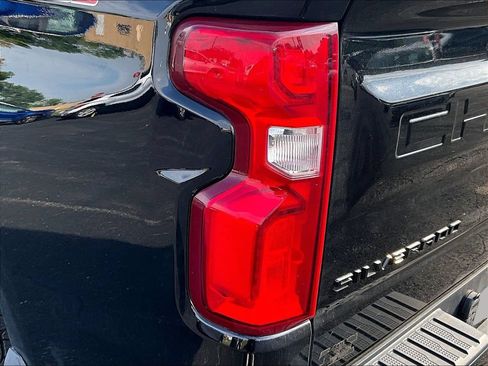 Used 2021 Chevrolet Silverado 1500 Custom Trail Boss w/ Midnight Edition AWD/4WD image 29