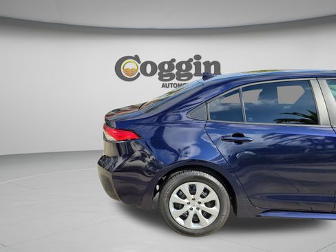 Used 2023 Toyota Corolla LE FWD image 29