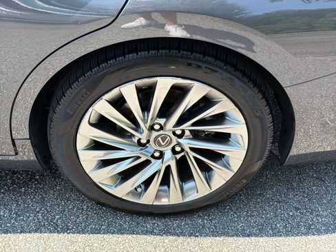 Used 2022 Lexus ES 350 Ultra Luxury FWD image 19