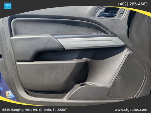Used 2015 Chevrolet Colorado LT w/ Luxury Package RWD image 11