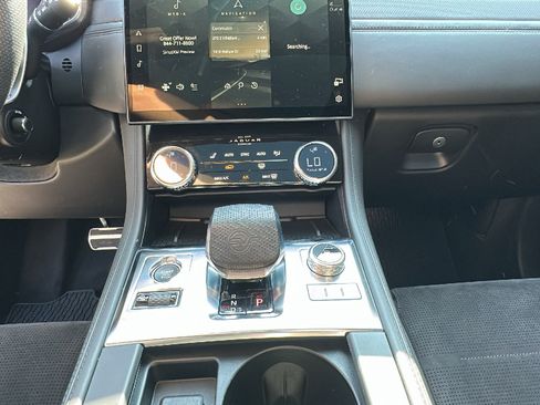 Used 2023 Jaguar F-PACE SVR AWD/4WD image 21