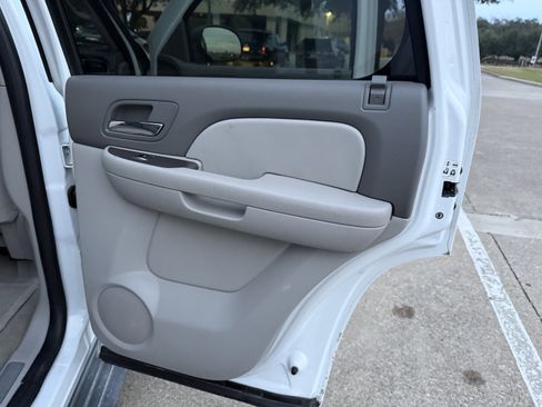 Used 2007 Chevrolet Tahoe LS image 17