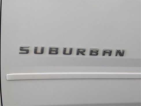 Certified 2019 Chevrolet Suburban Premier image 5