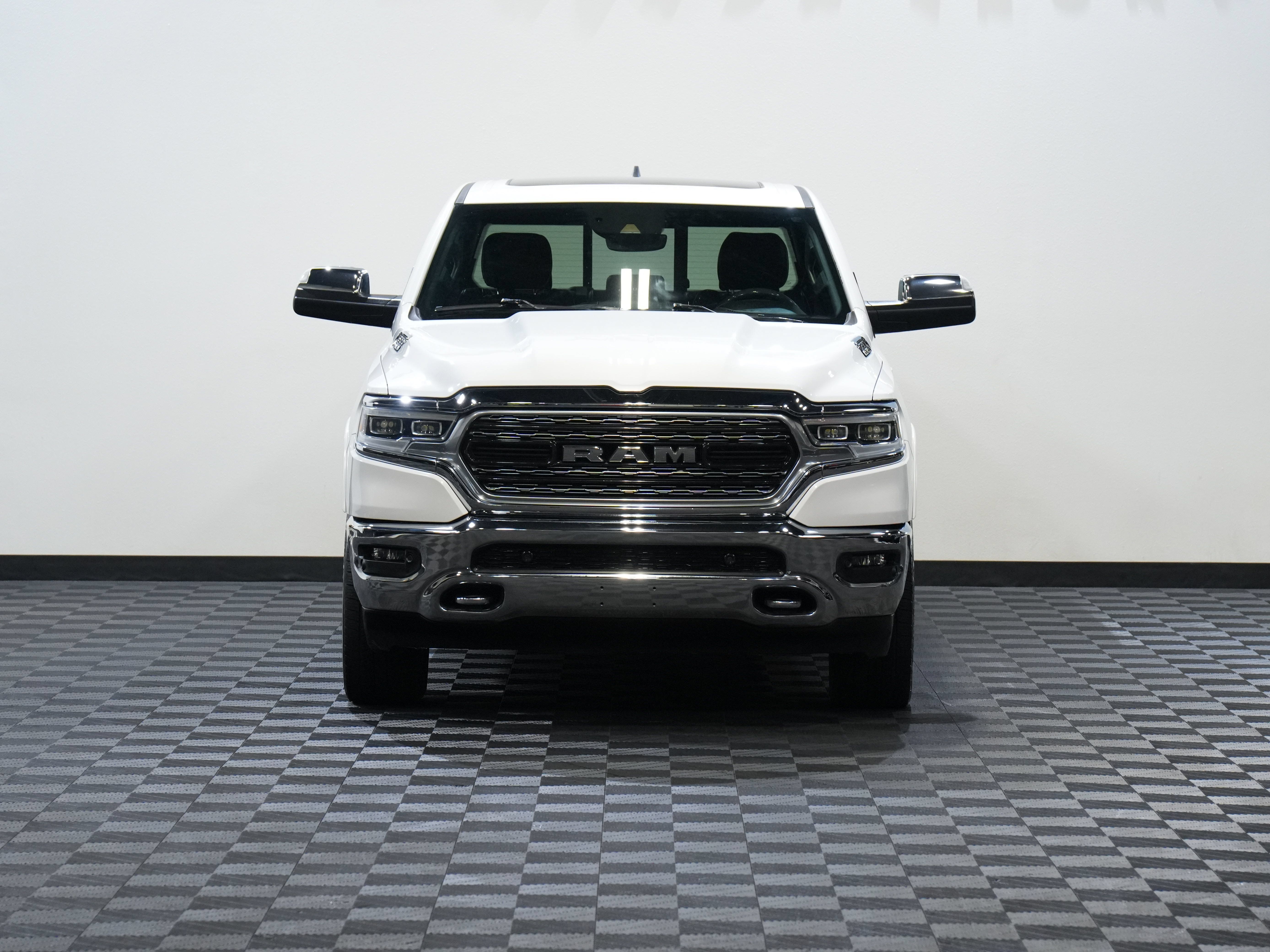 Used 2019 RAM 1500 Limited AWD/4WD image 4