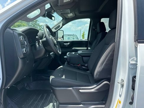 New 2026 GMC Sierra 2500 Pro w/ 1SA Pro Safety Plus Package AWD/4WD image 15