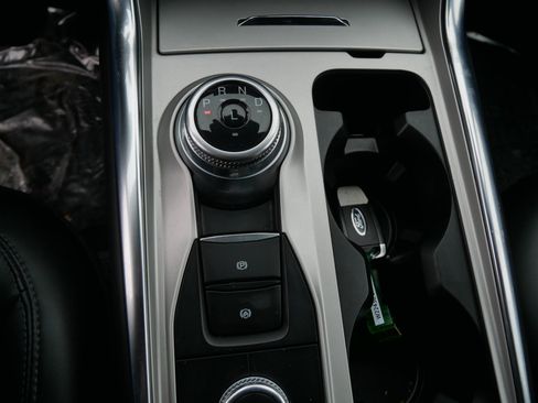 Used 2023 Ford Explorer XLT w/ Equipment Group 202A image 27