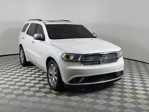 Used 2018 Dodge Durango Citadel w/ Technology Group RWD image 3