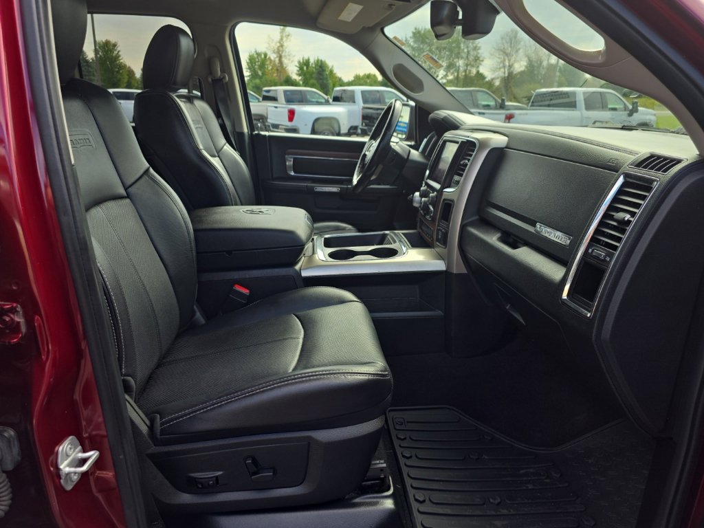 Used 2018 RAM 1500 Laramie w/ Convenience Group AWD/4WD image 28