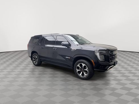 Certified 2025 GMC Yukon XL AT4 w/ AT4 Premium Package AWD/4WD image 46