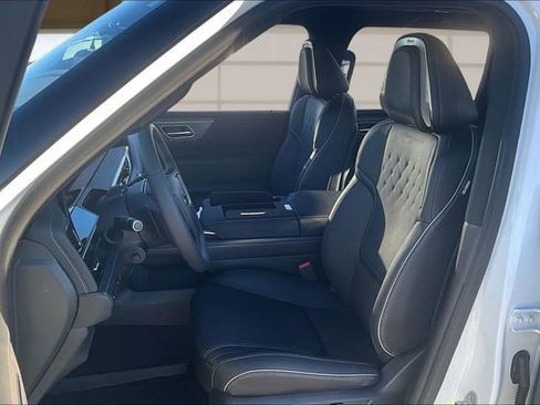 New 2026 INFINITI QX80 Autograph image 25