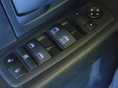 Used 2017 RAM 1500 Tradesman image 27