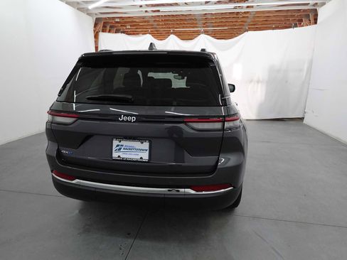 Used 2024 Jeep Grand Cherokee Limited 4xe w/ Trailer Tow Package AWD/4WD image 5