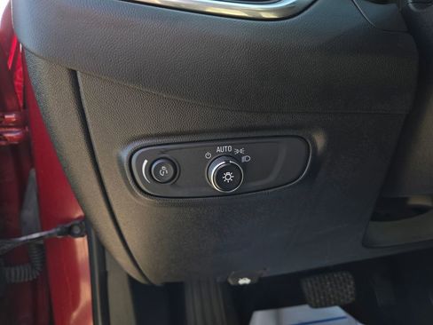Used 2019 Chevrolet Equinox LT AWD/4WD image 14