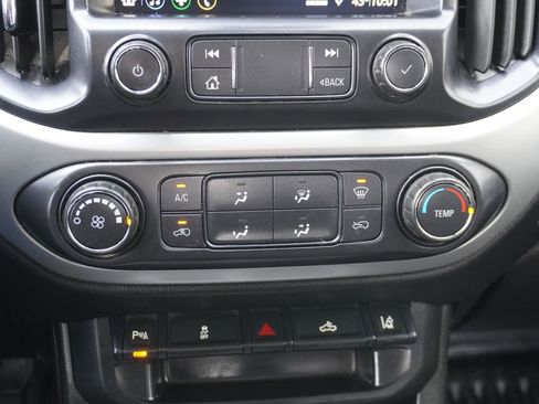 Used 2022 Chevrolet Colorado LT w/ Fleet Safety Package image 17