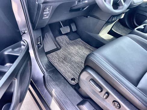 Used 2026 Honda Odyssey EX-L image 3