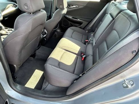 Used 2025 Chevrolet Malibu LT FWD image 23