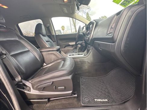 Used 2017 Chevrolet Colorado LT w/ Luxury Package, Chrome image 11