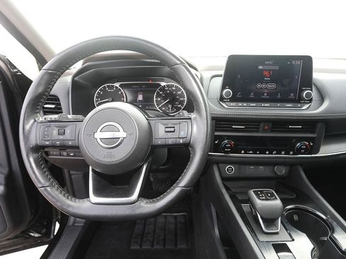 Used 2023 Nissan Rogue SV w/ SV Premium B Package image 14