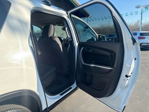 Used 2012 GMC Acadia SL image 17