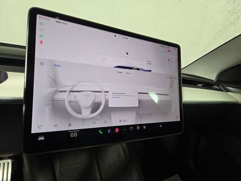 Used 2022 Tesla Model 3 Performance image 18