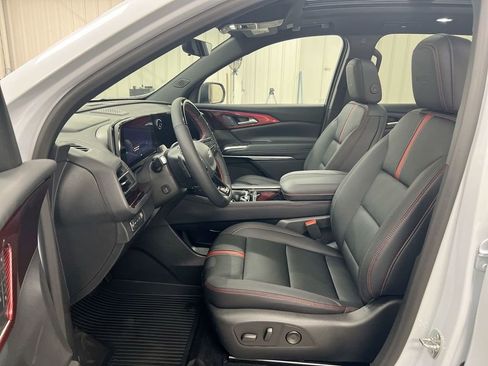 New 2026 Chevrolet Traverse RS w/ LPO, Floor Liner Package AWD/4WD image 21