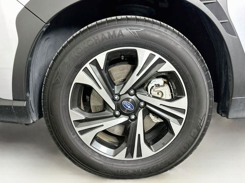 Used 2024 Subaru Crosstrek 2.0i Premium AWD/4WD image 11