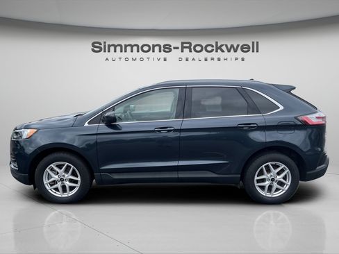 Used 2024 Ford Edge SEL w/ Convenience Package AWD/4WD image 2