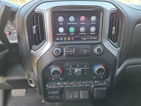 Used 2022 Chevrolet Silverado 2500 LTZ w/ Safety Package AWD/4WD image 25