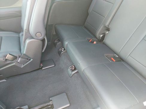 Used 2024 GMC Acadia Elevation w/ Luxury Package FWD image 16