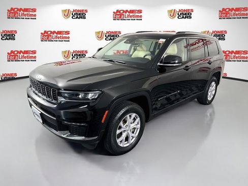 Used 2022 Jeep Grand Cherokee L Limited w/ Trailer Tow Group (B) AWD/4WD image 16