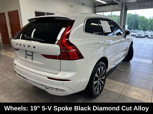 Used 2023 Volvo XC60 B5 Plus AWD/4WD image 11