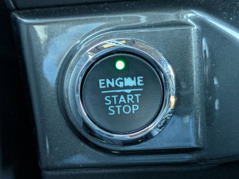 Used 2023 Ford F150 XLT image 29