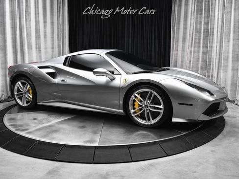 Used 2017 Ferrari 488 Spider image 51