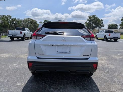 New 2026 Mitsubishi Eclipse Cross LE AWD/4WD image 4
