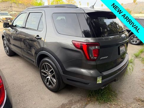Used 2019 Ford Explorer Sport image 4