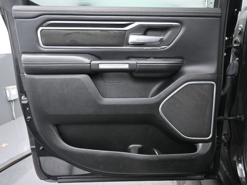 Used 2019 RAM 1500 Laramie image 14