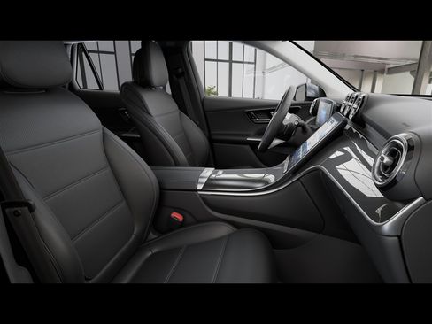 Certified 2026 Mercedes-Benz GLC 300 4MATIC image 39