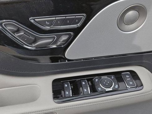 New 2025 Lincoln Aviator Reserve w/ Equipment Group 201A image 21