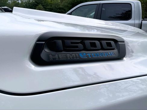 Used 2023 RAM 1500 Big Horn AWD/4WD image 8