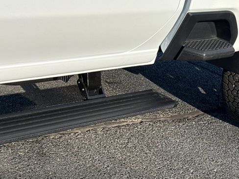 New 2026 GMC Sierra 3500 Denali w/ Denali Reserve Package image 18