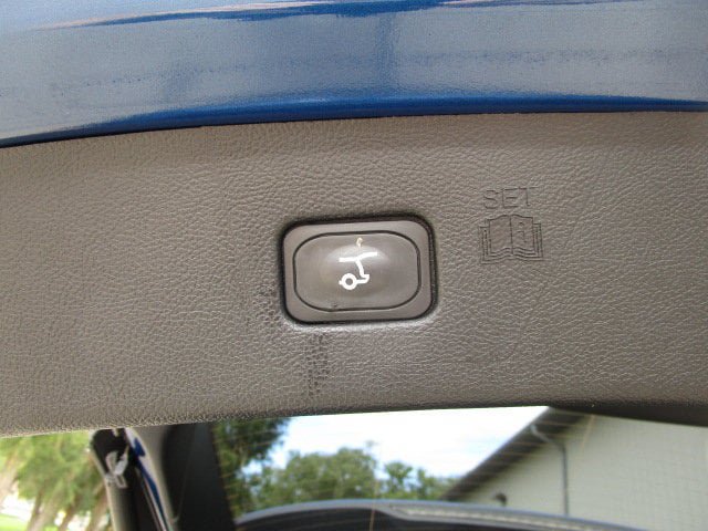Used 2023 Ford Edge Titanium AWD/4WD image 9