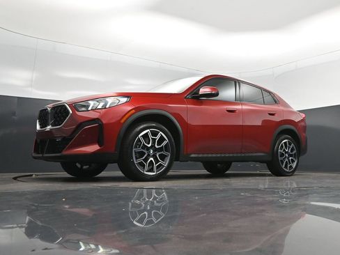 Certified 2024 BMW X2 xDrive28i AWD/4WD image 36