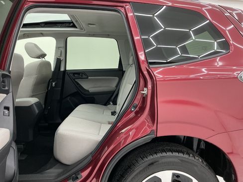 Used 2017 Subaru Forester 2.5i Premium w/ All-Weather Package AWD/4WD image 20