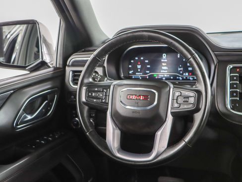 Used 2023 GMC Yukon SLT w/ SLT Luxury Package AWD/4WD image 13