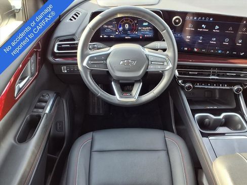 Used 2024 Chevrolet Traverse Z71 image 14