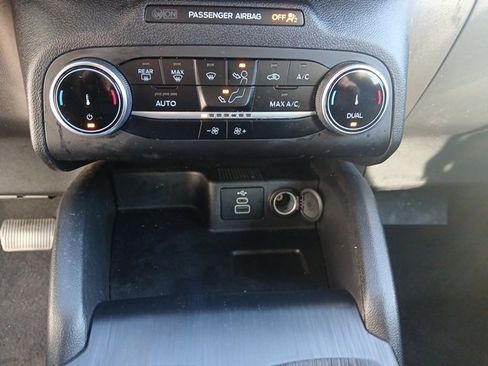 Used 2025 Ford Escape ST-Line image 34