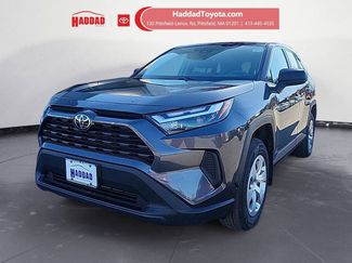 Used 2023 Toyota RAV4 LE AWD/4WD video 1