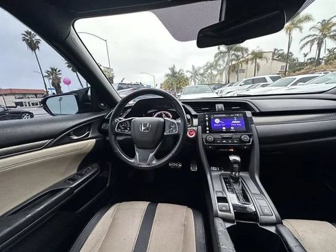 Used 2018 Honda Civic Sport Touring image 22