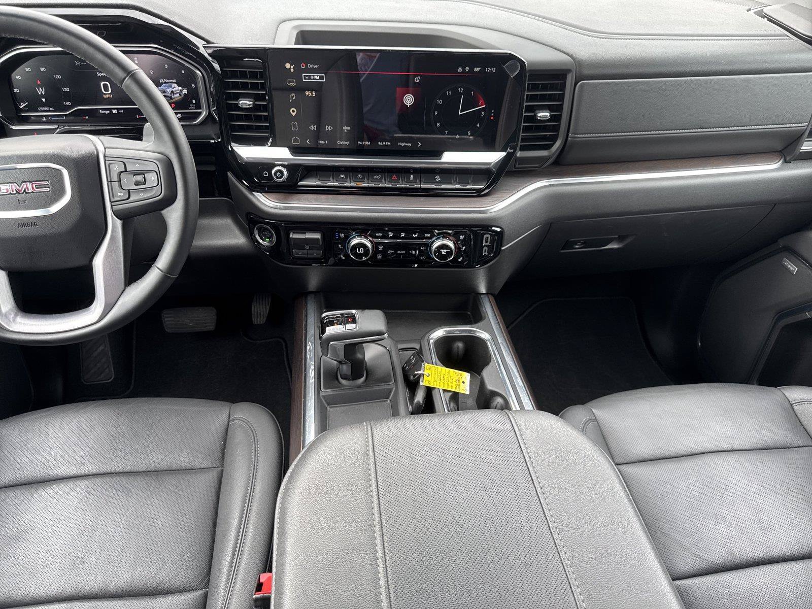Used 2024 GMC Sierra 1500 SLT w/ SLT Premium Package AWD/4WD image 15