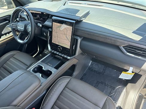 New 2026 GMC Acadia Denali Ultimate AWD/4WD image 30